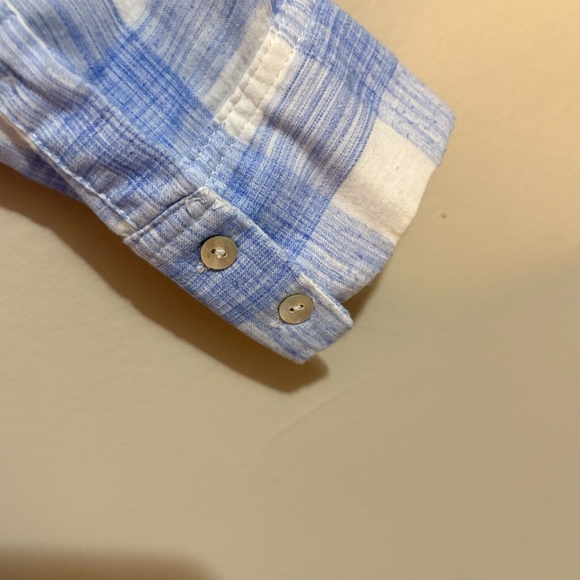 Entro Blue & White Contrasting Pattern Cotton Button Up w Frayed Hem - Picture 9 of 14